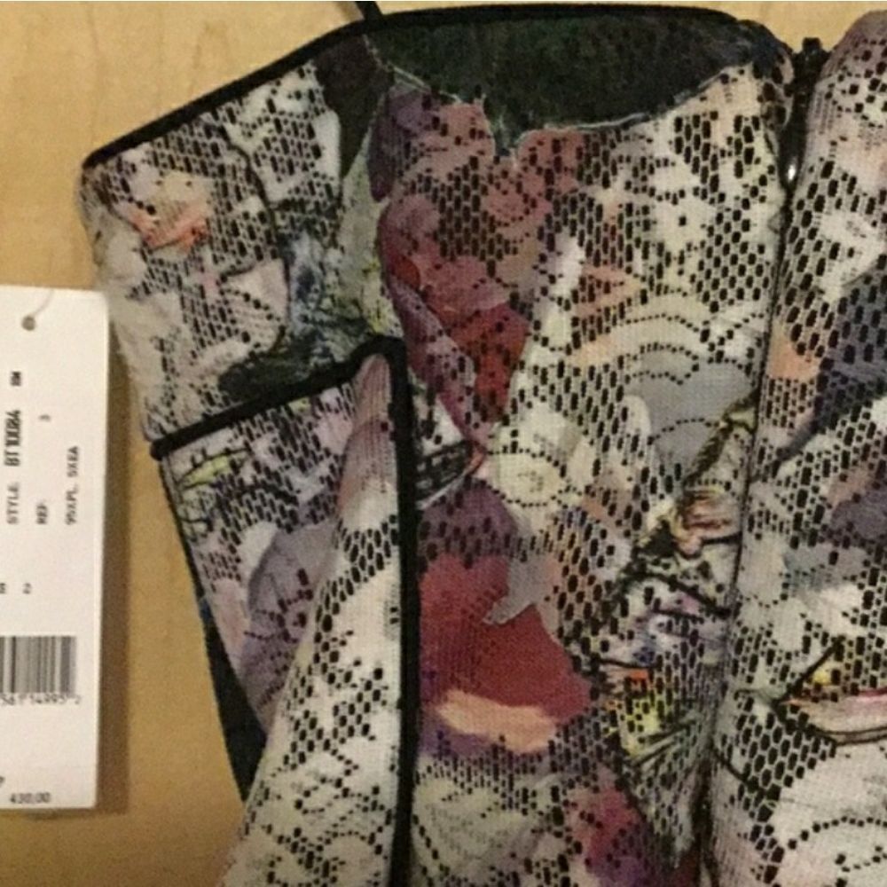 Nicole Miller Strapless Lace Sheath Dress - Picture 7 of 8
